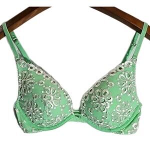 Victorias Secret Daisy Embroidered Push Up Bra 32C Adjustable Straps Green